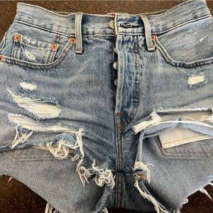 Levi’s size 24 501 Jean shorts